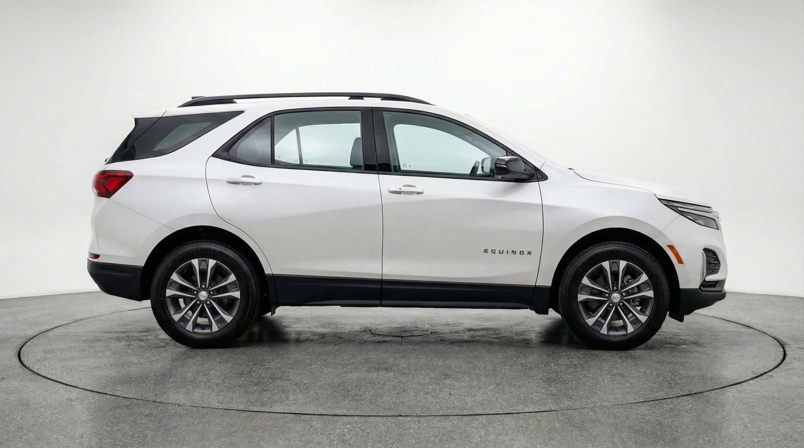 Used 2025 Chevrolet Equinox LT image 11