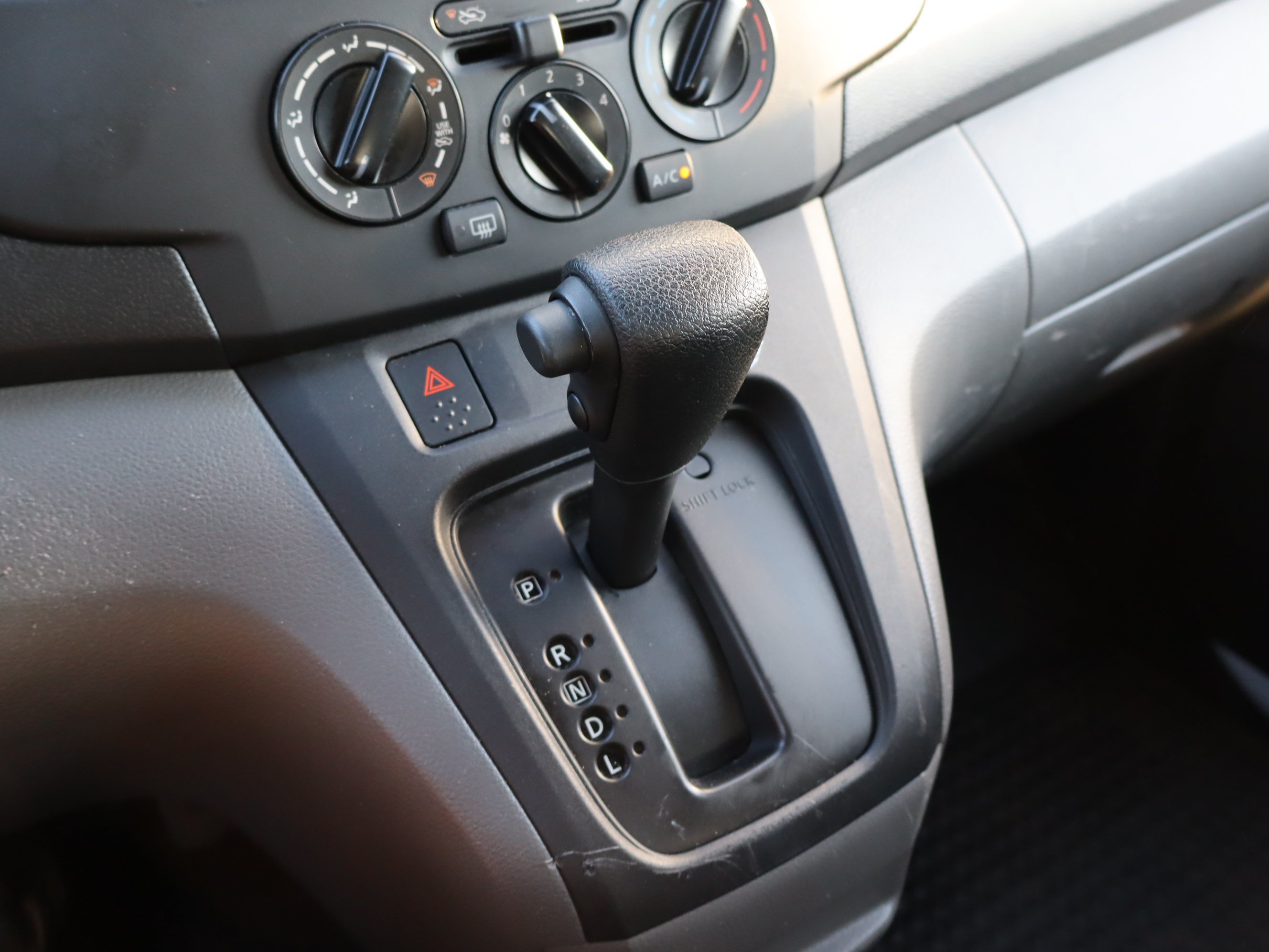 Used 2015 Chevrolet City Express LT w/ Technology Package FWD image 27