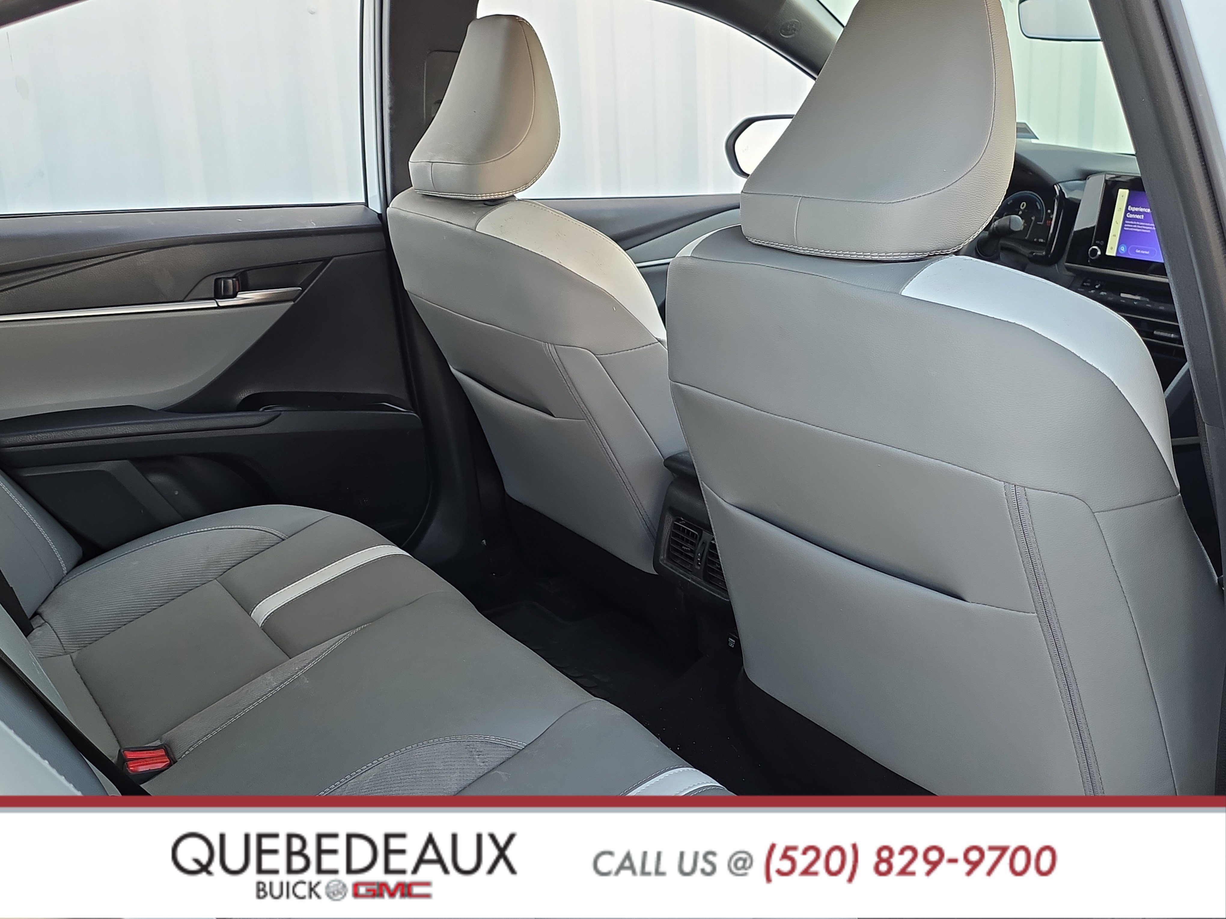 Used 2025 Toyota Camry SE w/ Convenience Package FWD image 25