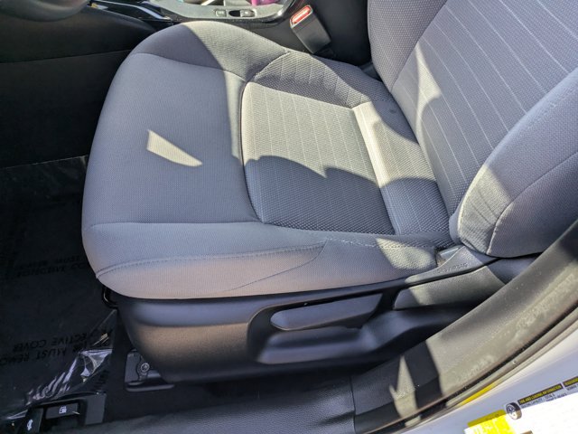 Used 2024 Toyota Corolla SE w/ SE Premium Package FWD image 19