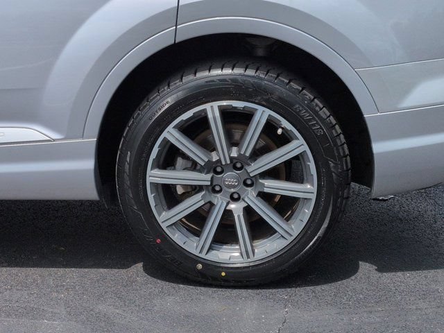 Used 2019 Audi Q7 3.0T Premium AWD/4WD image 7