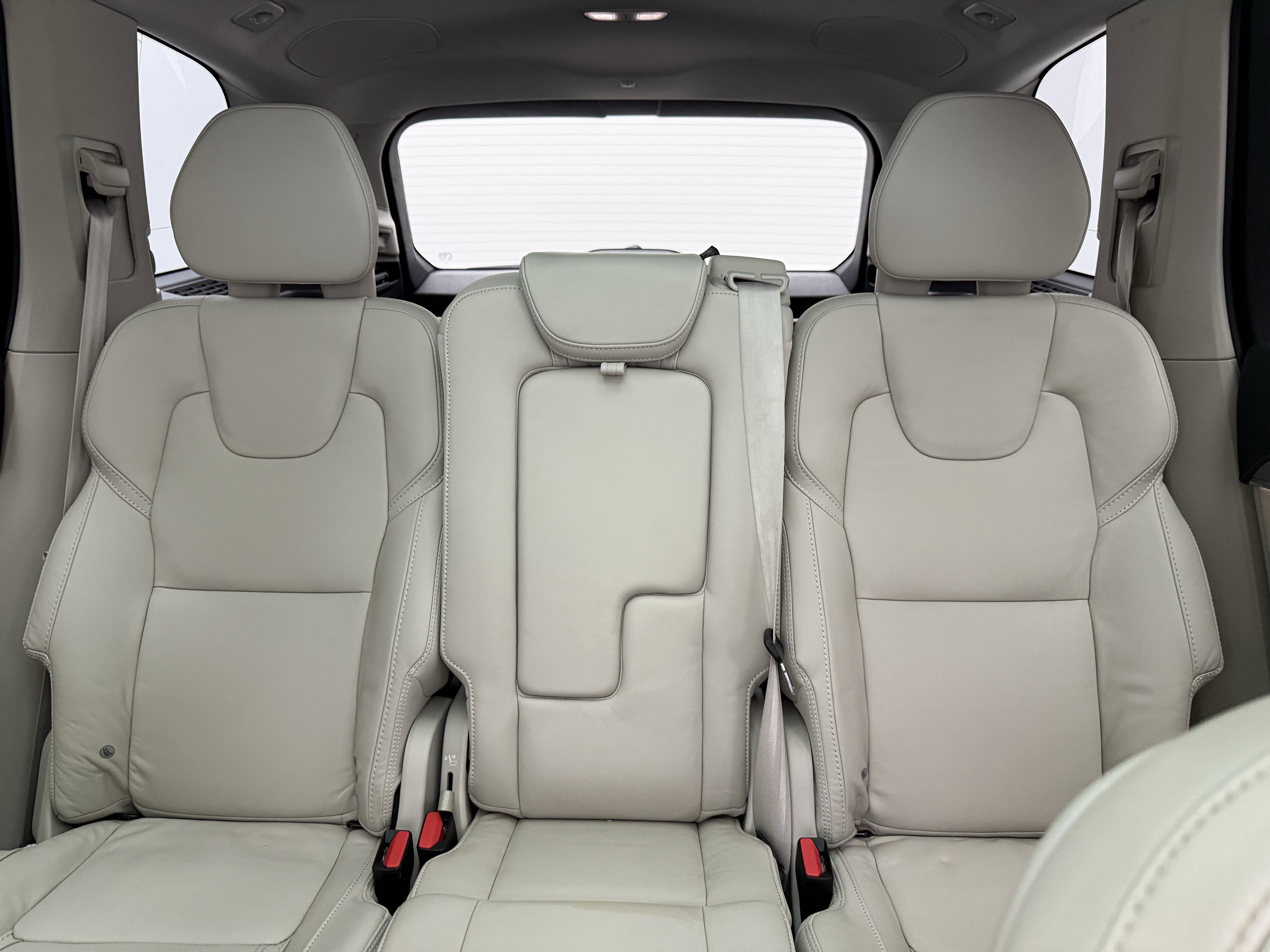 Certified 2023 Volvo XC90 B6 Ultimate w/ Protection Package Premier AWD/4WD image 27