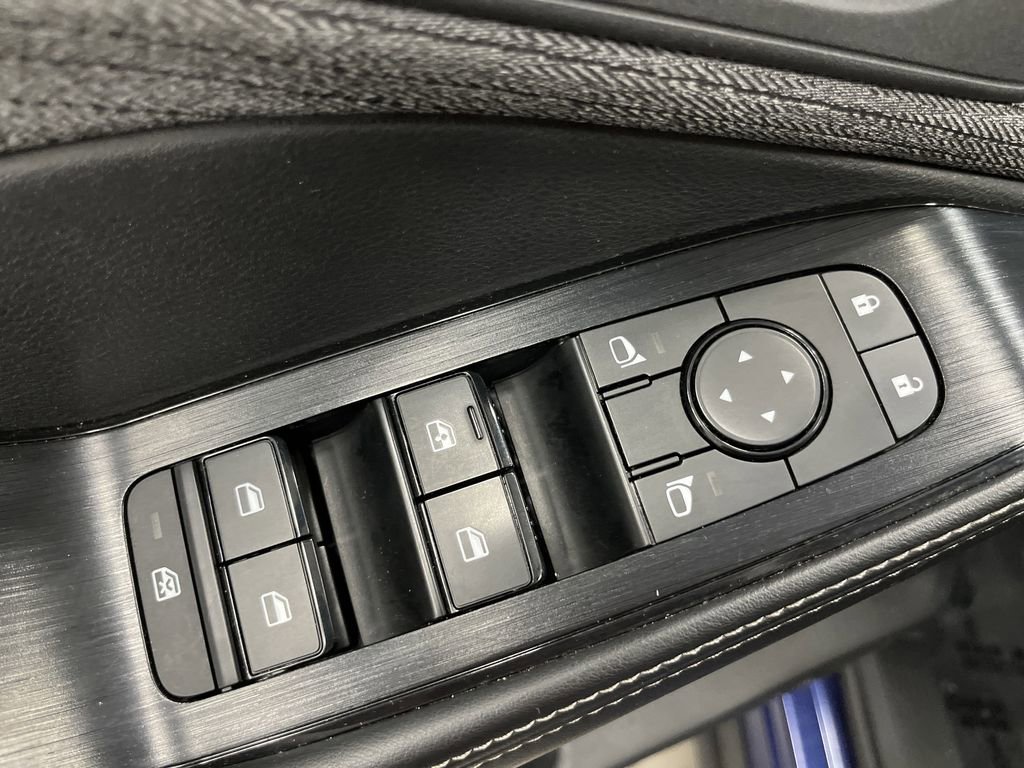 Used 2021 Nissan Rogue S image 26