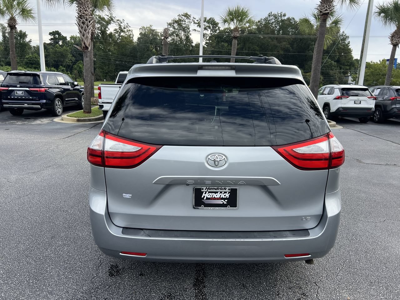Used 2015 Toyota Sienna LE FWD image 9