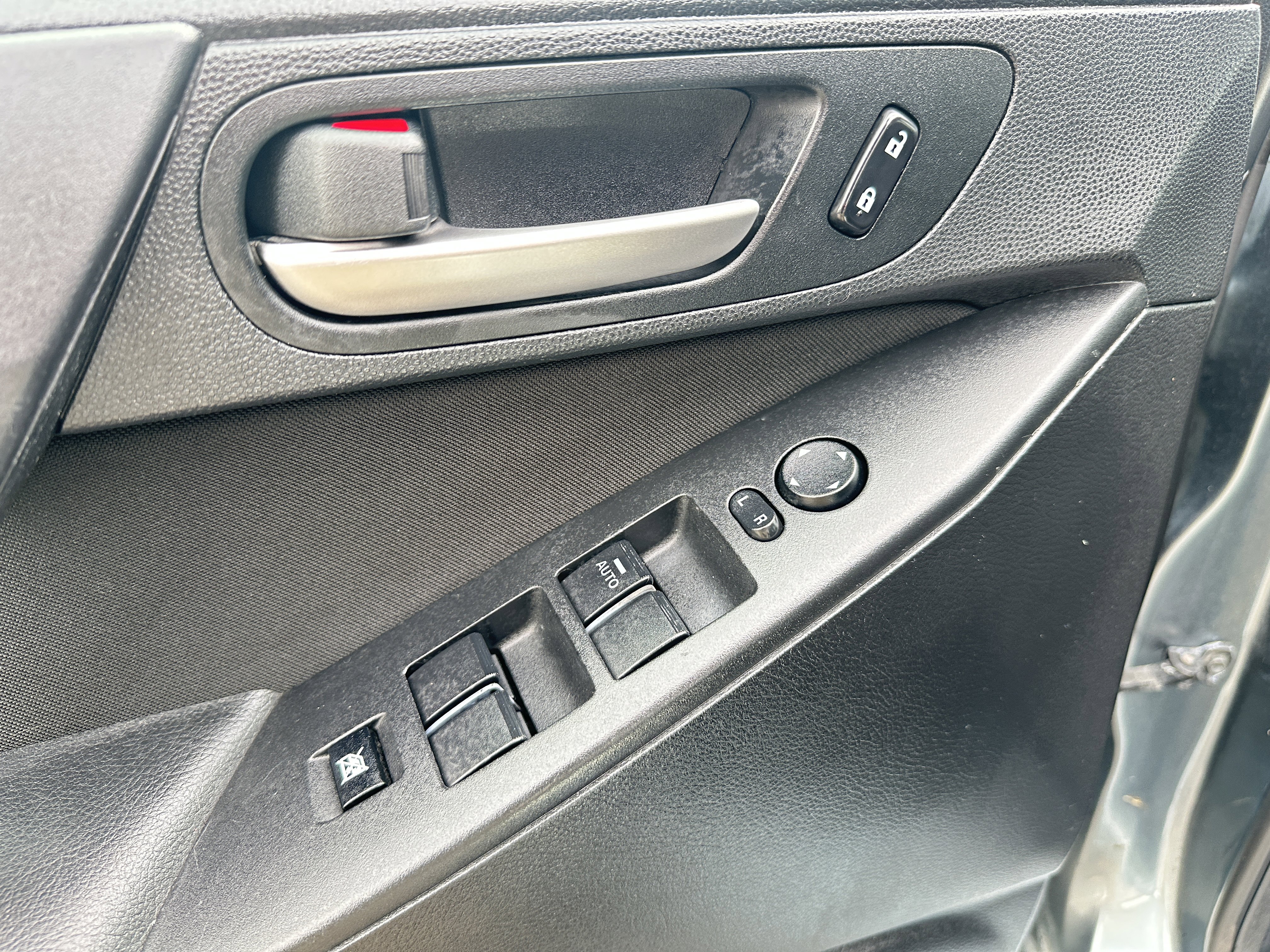 Used 2012 MAZDA MAZDA3 i Touring image 20