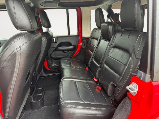 Used 2018 Jeep Wrangler Unlimited Sahara image 12