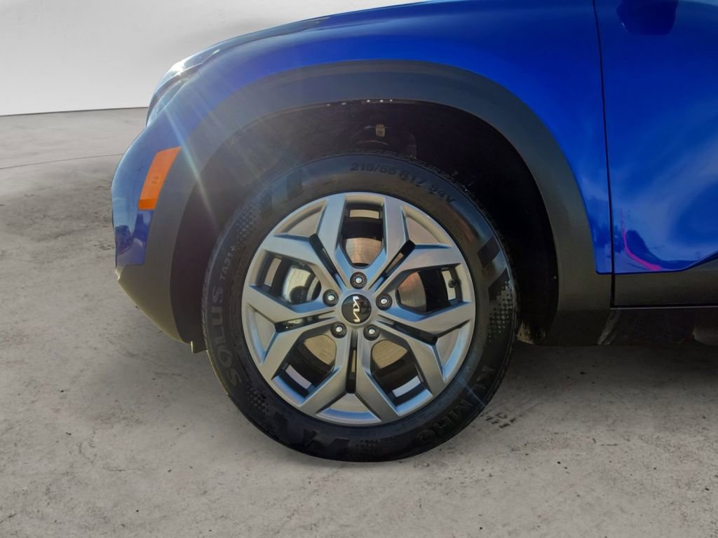 Used 2024 Kia Seltos S AWD/4WD image 14
