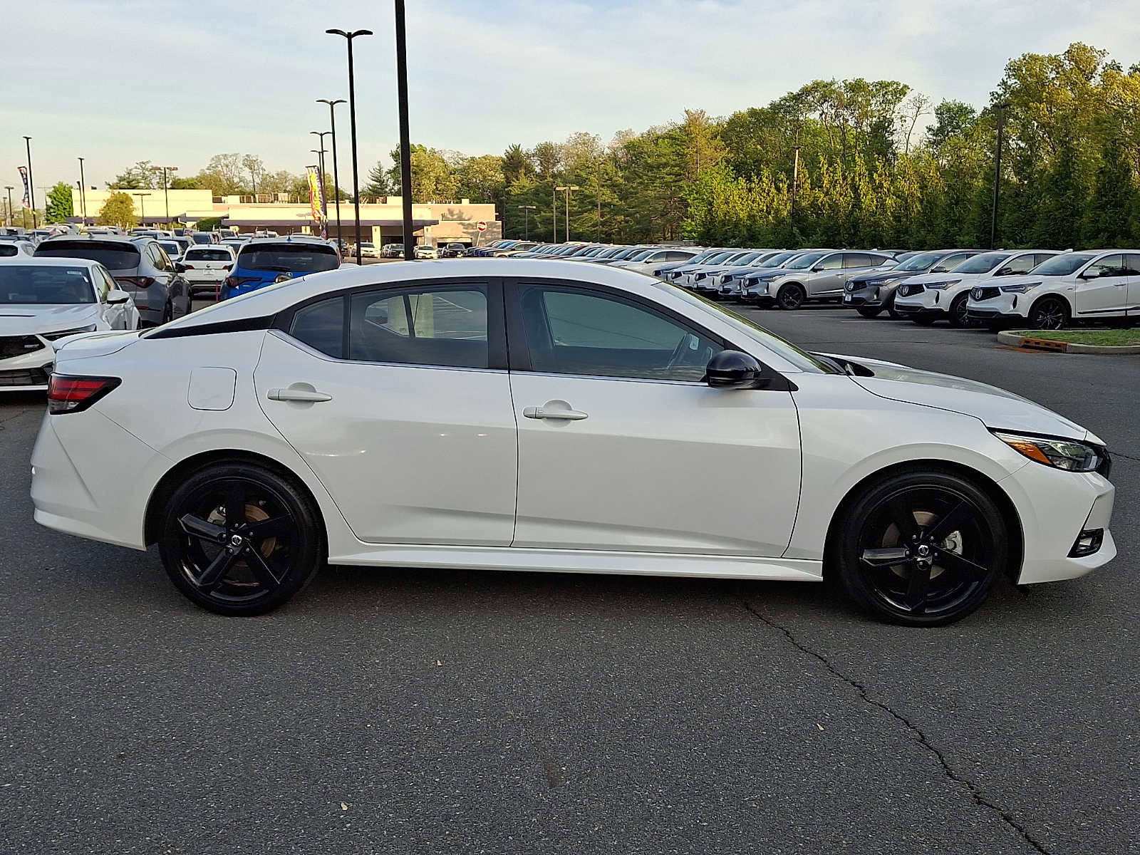 Used 2023 Nissan Sentra SR FWD image 7