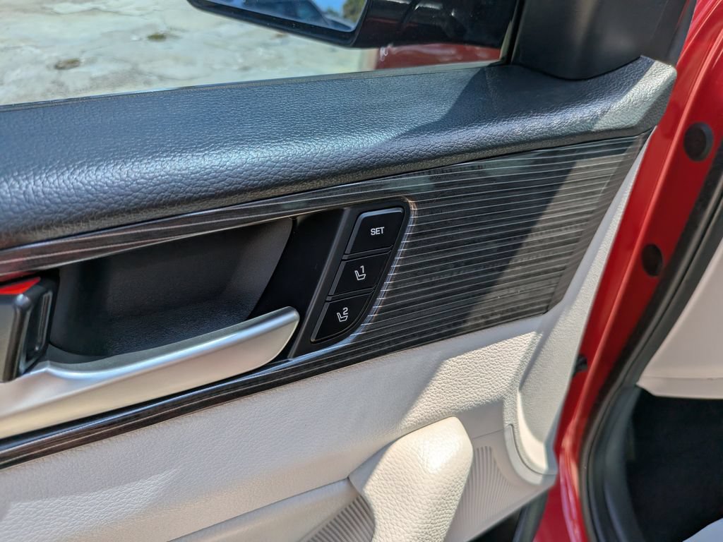 Used 2019 Hyundai Sonata Limited FWD image 18