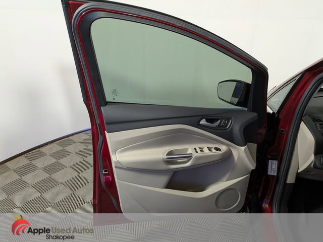 Used 2017 Ford C-MAX Titanium w/ Equipment Group 301A image 10