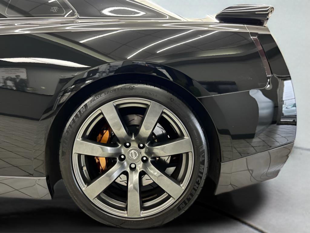 Used 2011 Nissan GT-R Premium image 20
