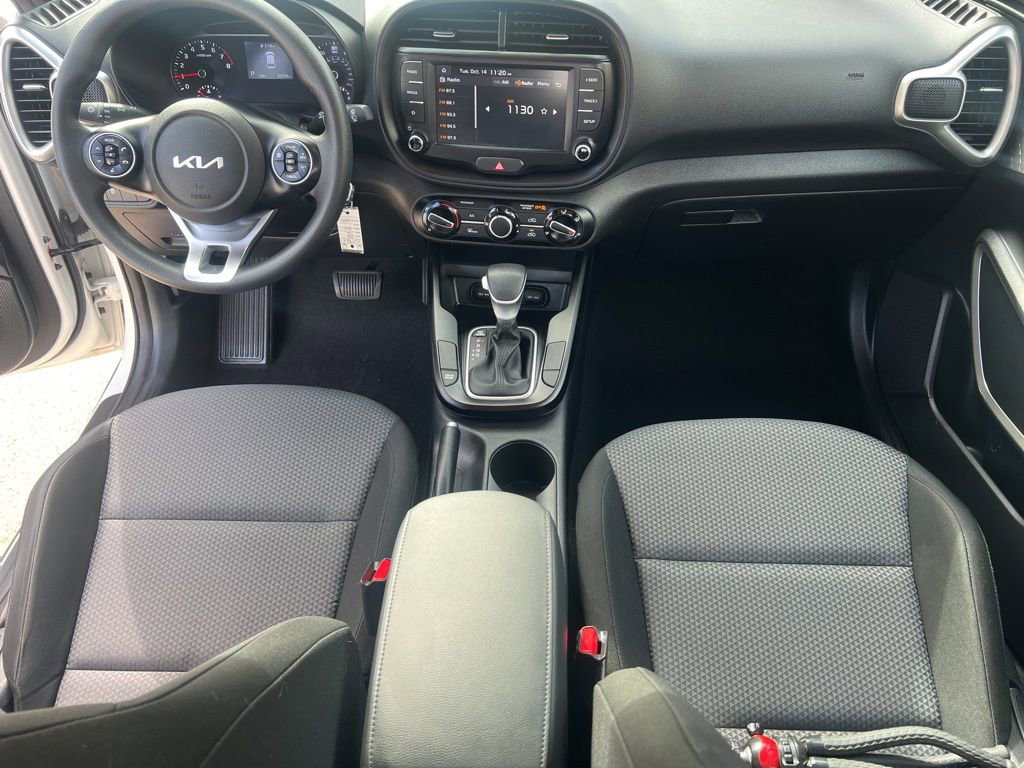 Certified 2022 Kia Soul LX image 18