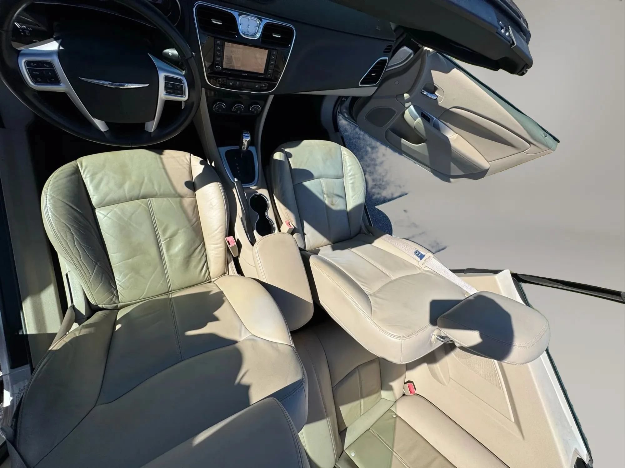 Used 2011 Chrysler 200 Limited FWD image 18