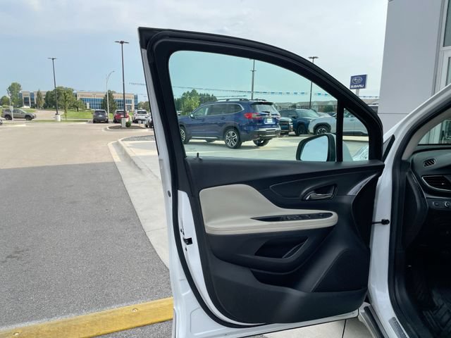 Certified 2018 Buick Encore Essence w/ Experience Buick Package FWD image 10