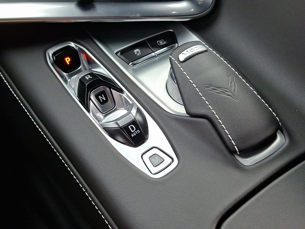 Used 2025 Chevrolet Corvette Z06 RWD image 14