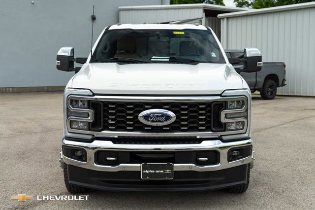 Used 2023 Ford F350 Lariat w/ Lariat Ultimate Package AWD/4WD image 2