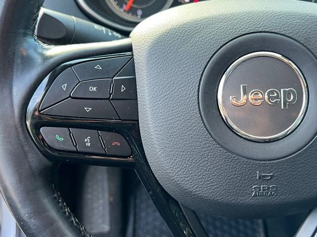 Used 2020 Jeep Cherokee Latitude Plus image 23