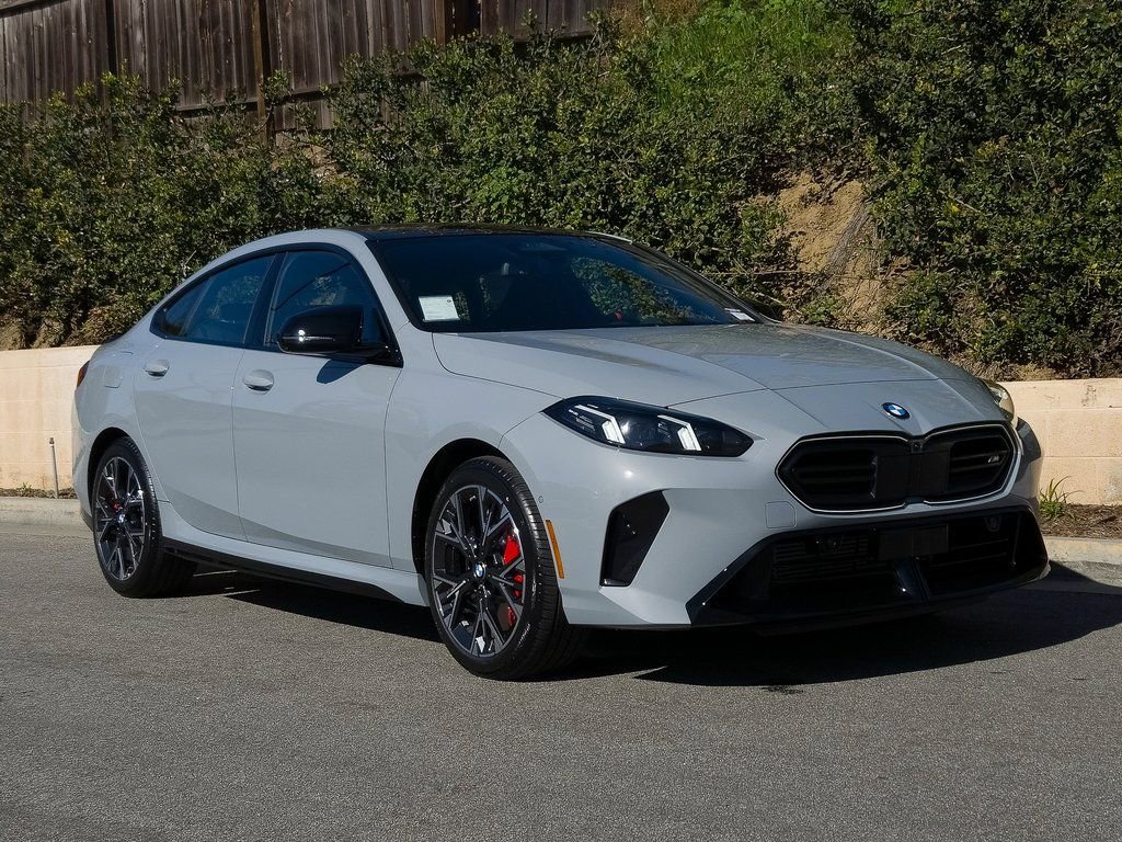 New 2026 BMW M235i xDrive w/ Technology Package image 2
