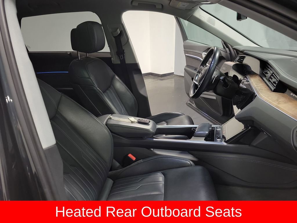 Used 2019 Audi e-tron Prestige w/ Prestige Package AWD/4WD image 23