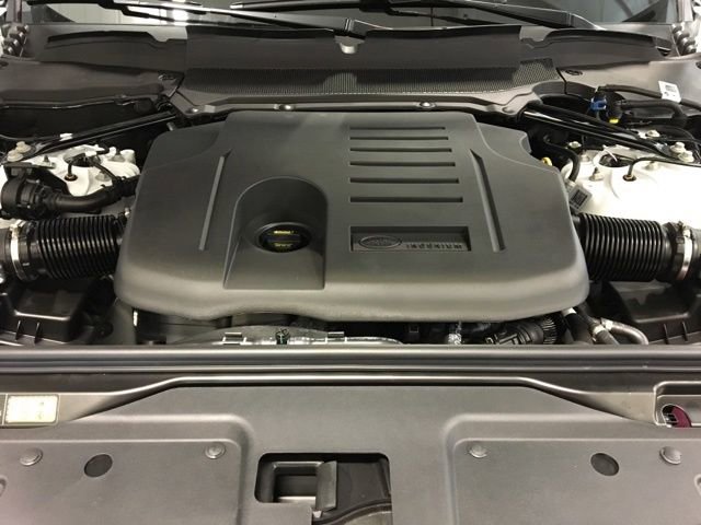 New 2024 Land Rover Discovery Dynamic SE image 35