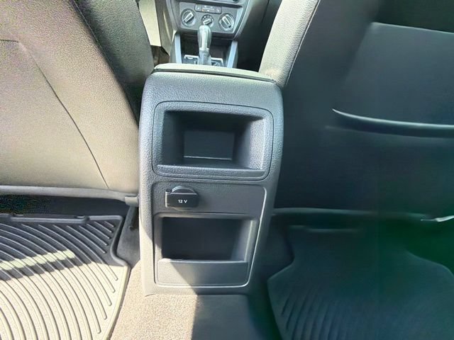 Used 2015 Volkswagen Jetta SE FWD image 22