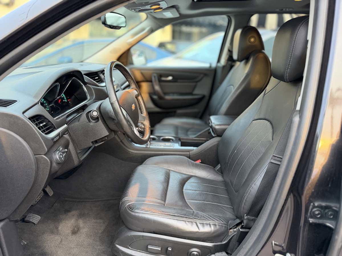 Used 2017 Chevrolet Traverse Premier AWD/4WD image 21