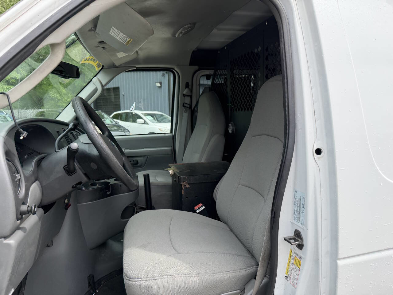 Used 2007 Ford E-250 and Econoline 250 RWD image 8