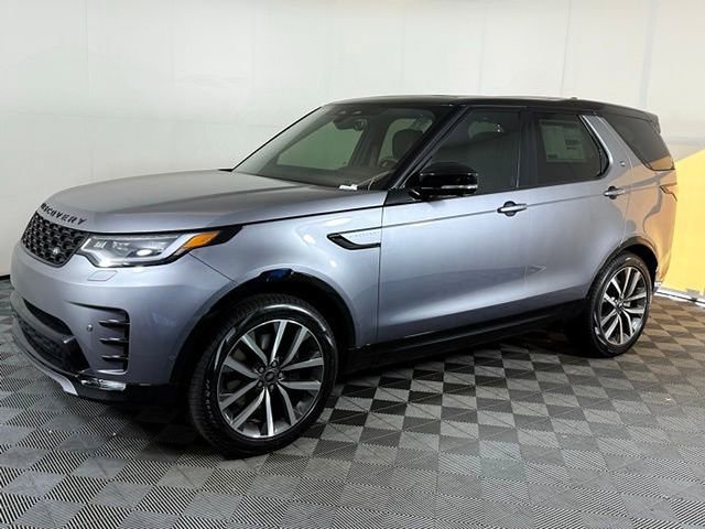 Certified 2025 Land Rover Discovery Dynamic SE image 3