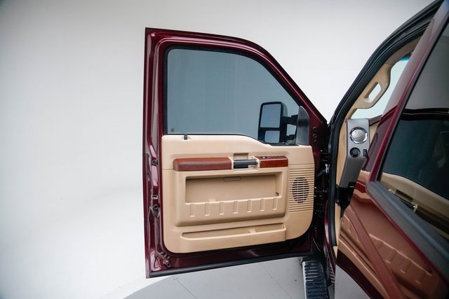 Used 2012 Ford F350 King Ranch w/ King Ranch w/Chrome Pkg image 22