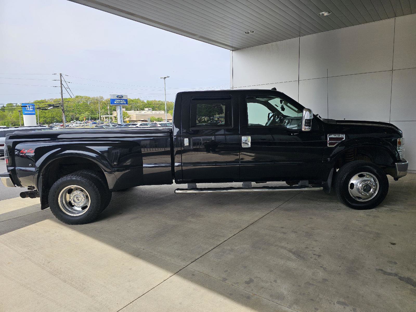 Used 2008 Ford F350 Lariat AWD/4WD image 6