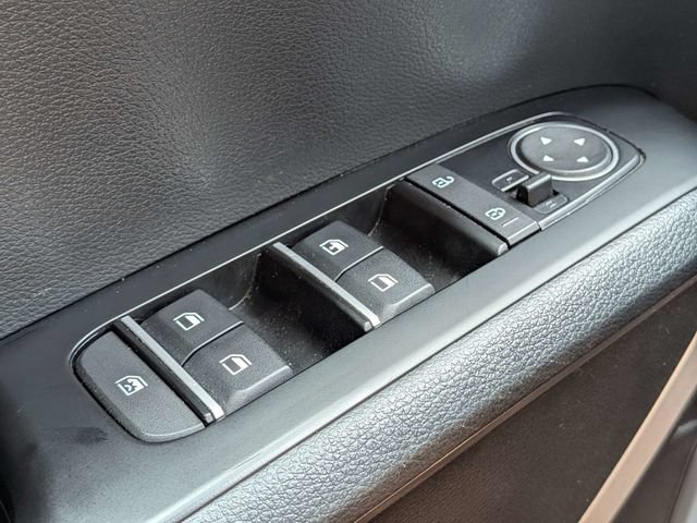 Used 2025 Kia Soul LX FWD image 25