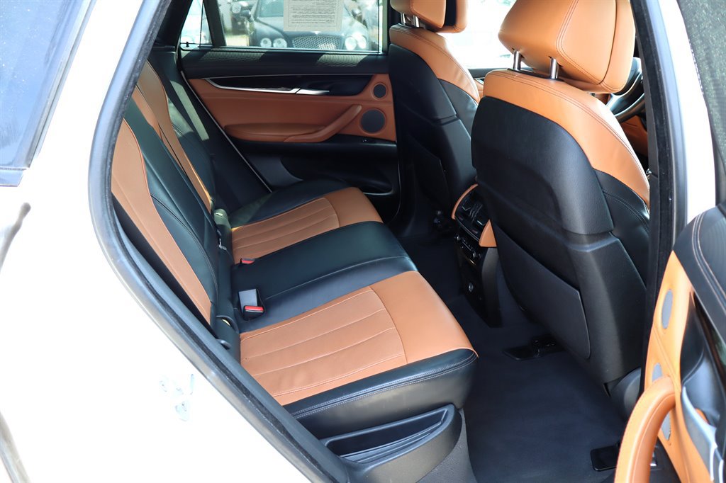 Used 2017 BMW X6 xDrive50i AWD/4WD image 25