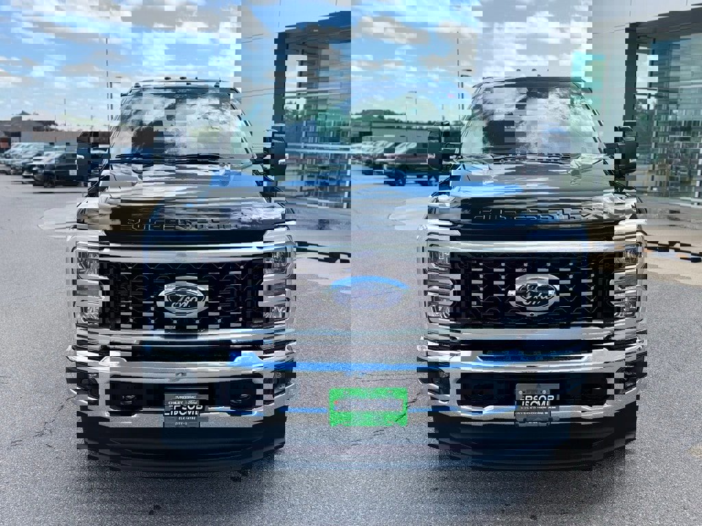 New 2026 Ford F350 Lariat image 7