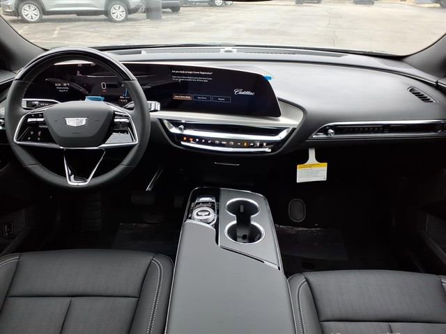 New 2026 Cadillac Lyriq Luxury AWD/4WD image 18