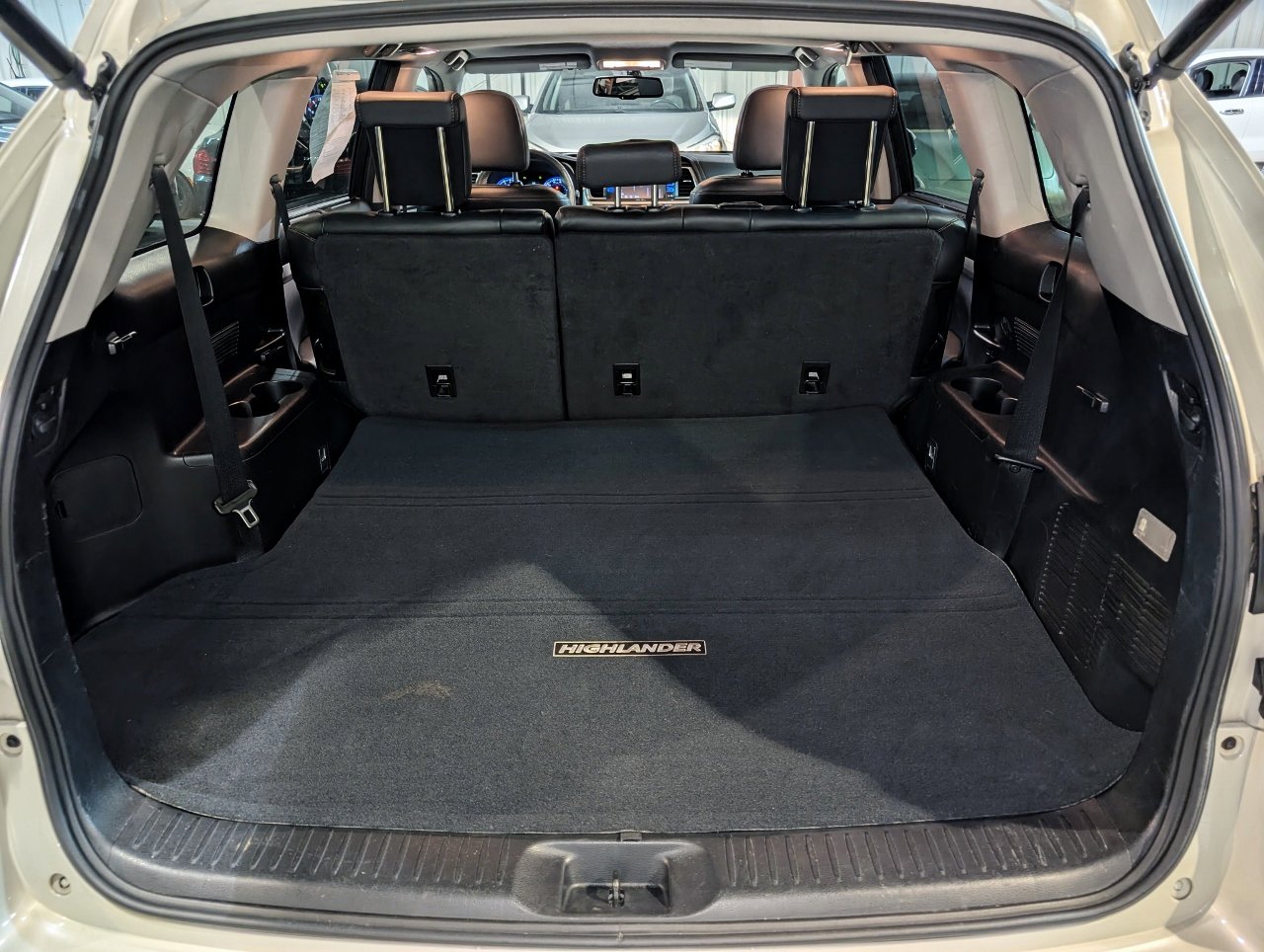 Used 2015 Toyota Highlander XLE image 24