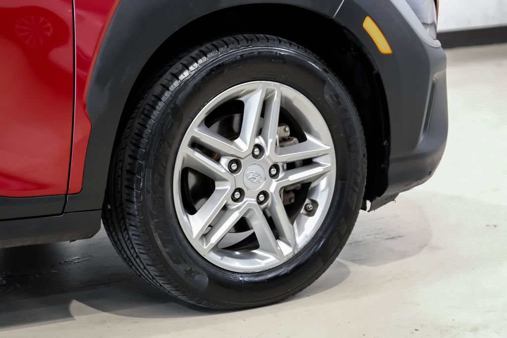 Used 2023 Hyundai Kona SE FWD image 54