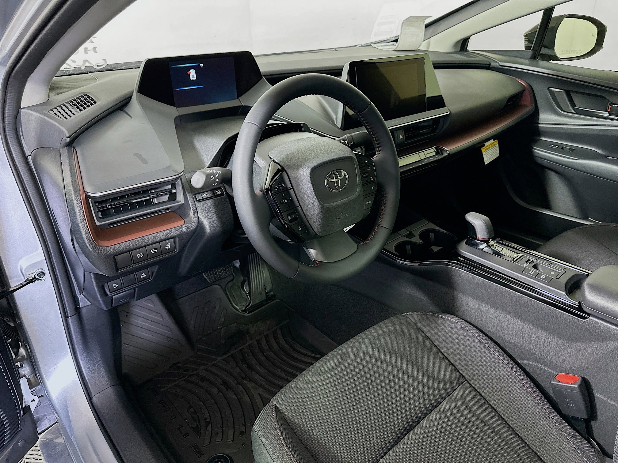 New 2026 Toyota Prius Plug-In Hybrid image 8