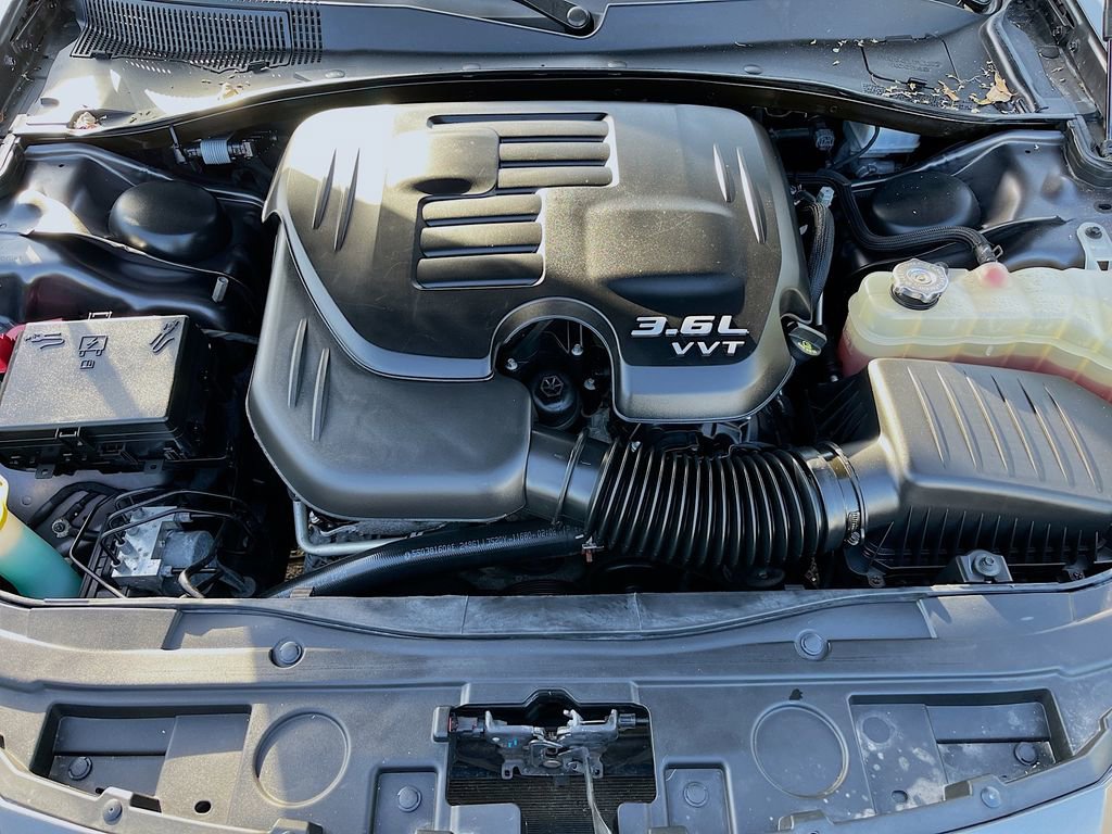 Used 2021 Chrysler 300 S image 29