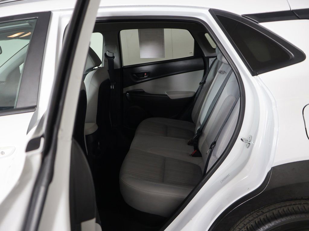 Used 2023 Hyundai Kona SEL image 29