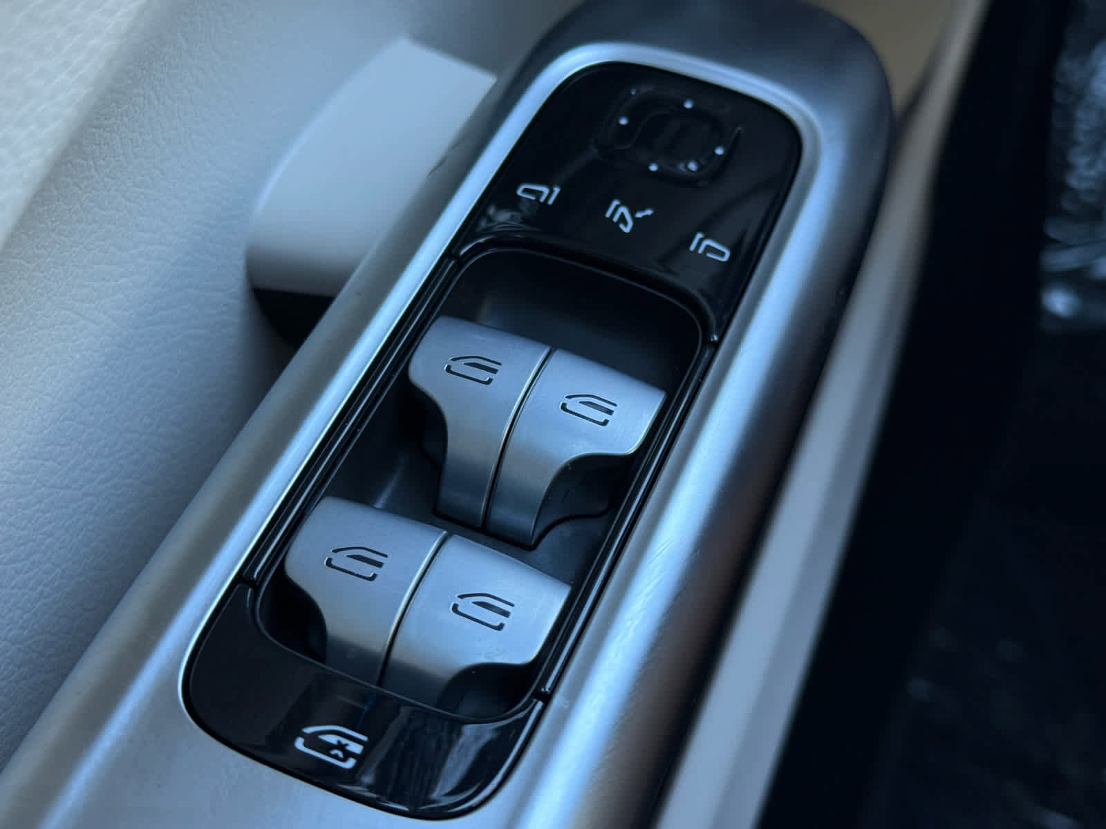 Certified 2025 Mercedes-Benz C 300 C 300 image 22