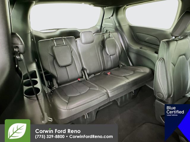 Used 2025 Chrysler Pacifica Select AWD/4WD image 29