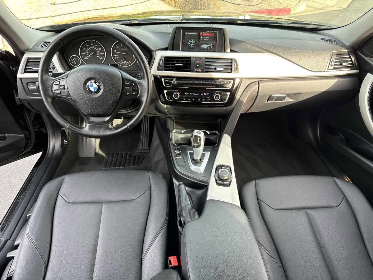 Used 2018 BMW 320i Sedan image 3