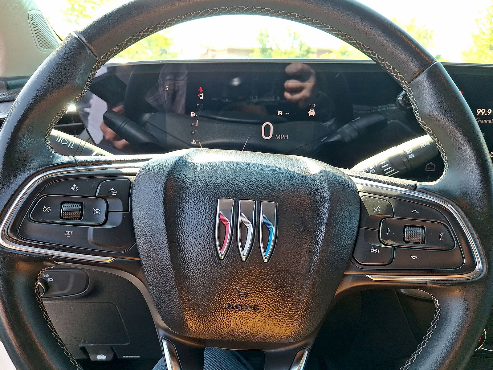 Used 2024 Buick Encore GX Preferred FWD image 16