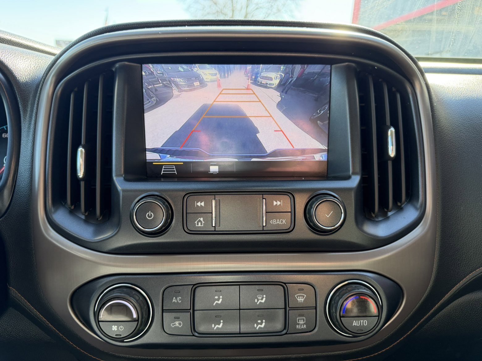 Used 2021 GMC Canyon AT4 w/ Driver Alert Package image 18