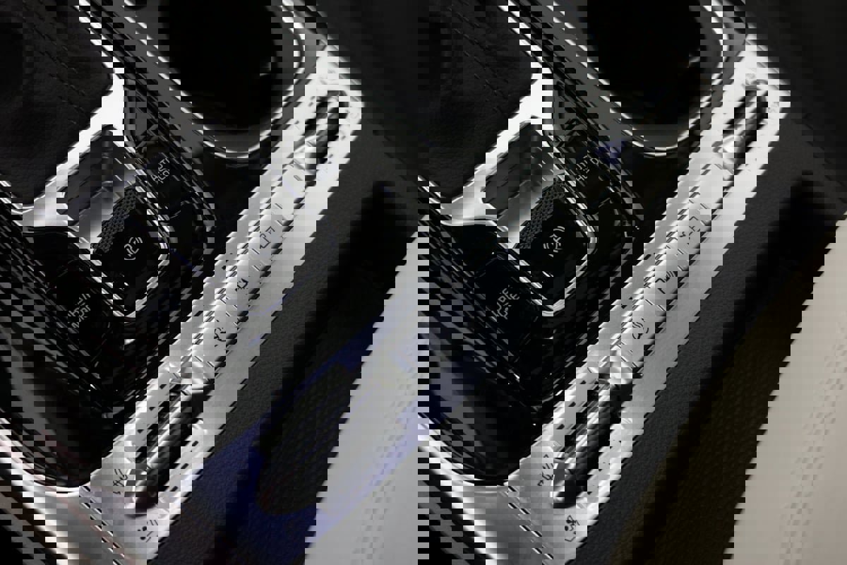 Used 2024 Kia Carnival SX Prestige image 9