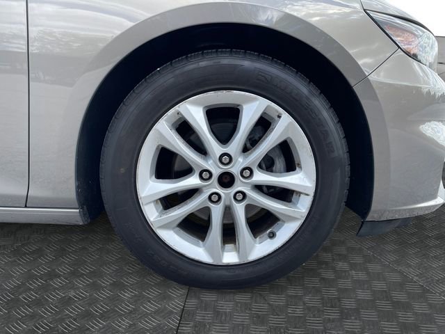 Used 2018 Chevrolet Malibu LT FWD image 14