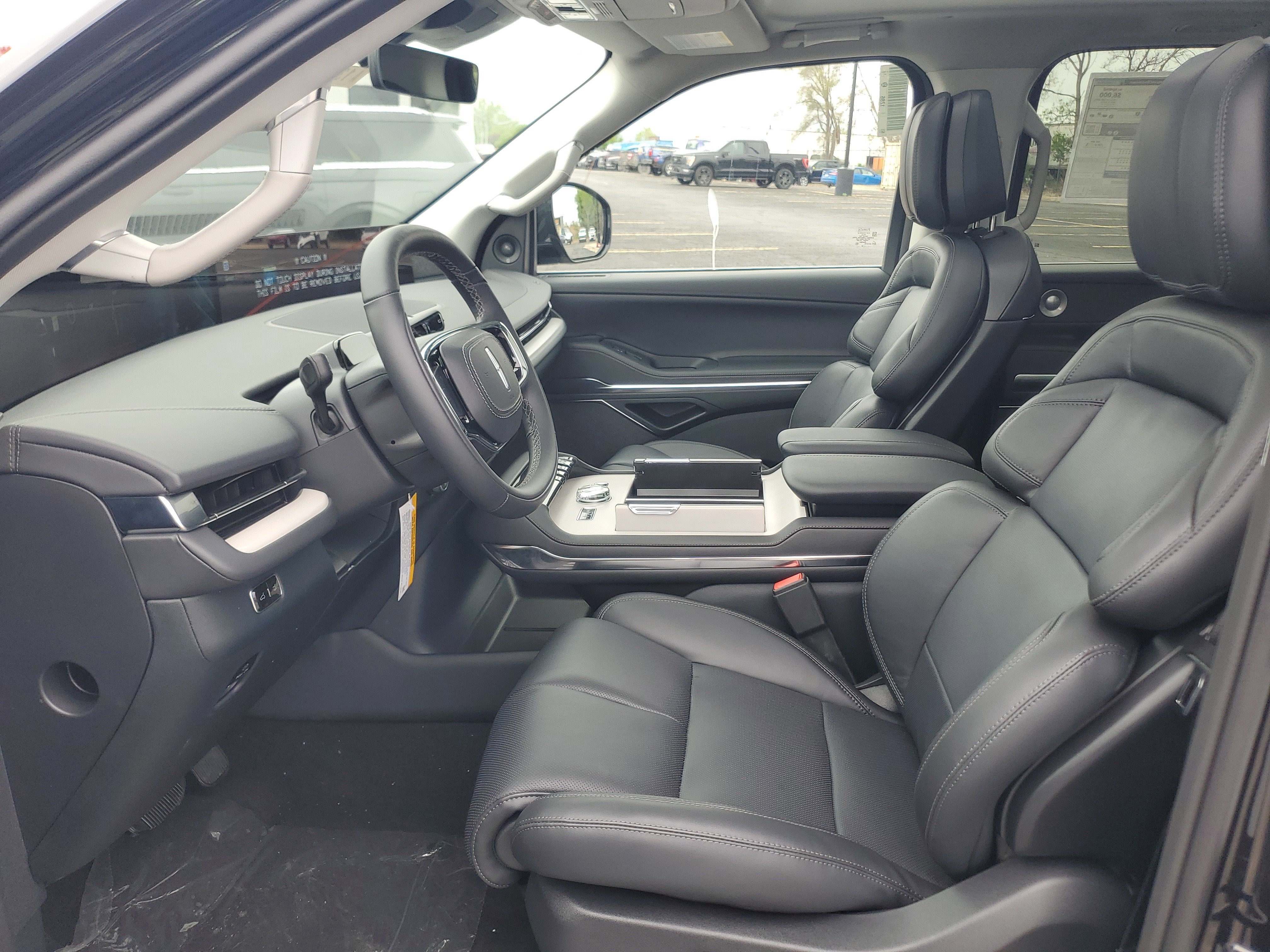 New 2026 Lincoln Navigator Reserve AWD/4WD image 12
