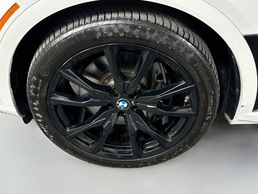 Certified 2024 BMW X7 xDrive40i w/ M Sport Package AWD/4WD image 33