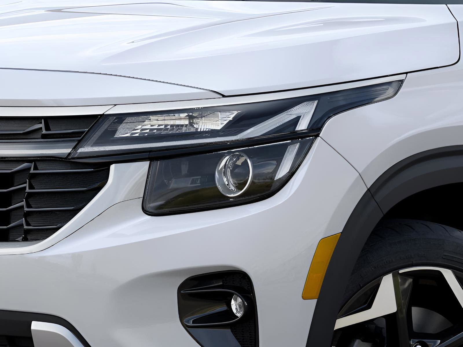 New 2026 Kia Seltos S FWD image 11