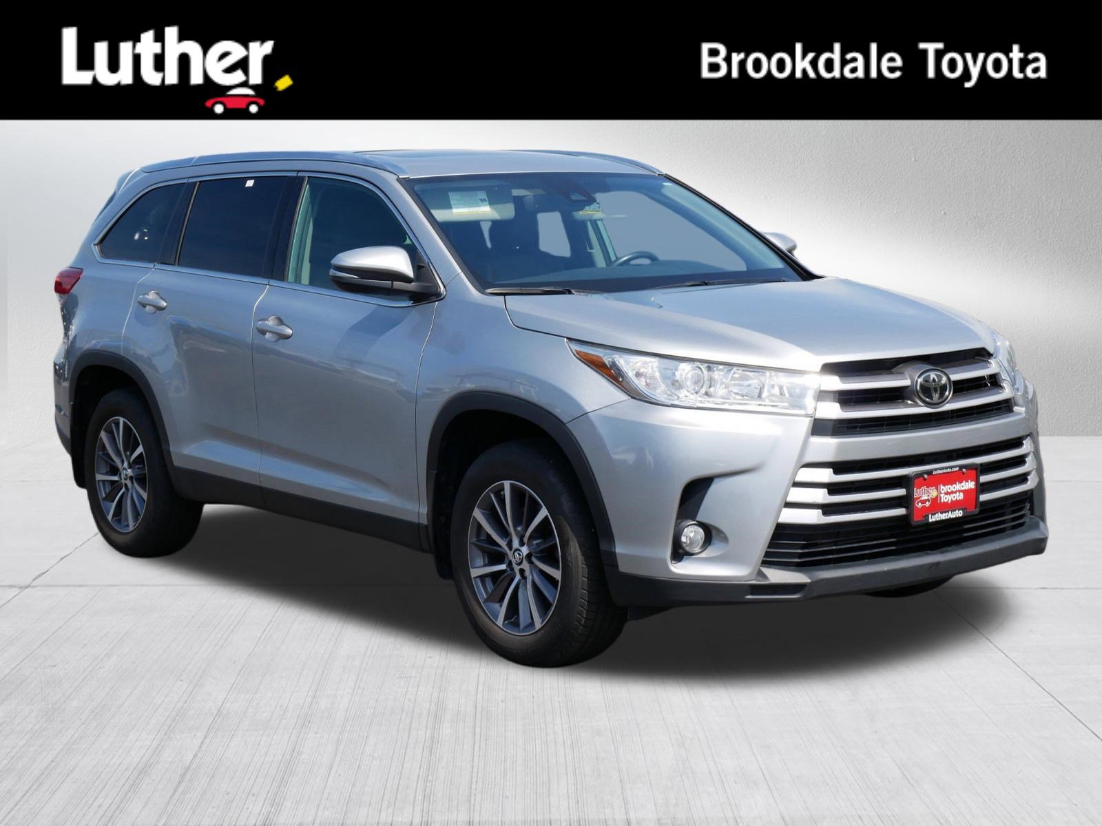 Used 2019 Toyota Highlander XLE AWD/4WD video 1
